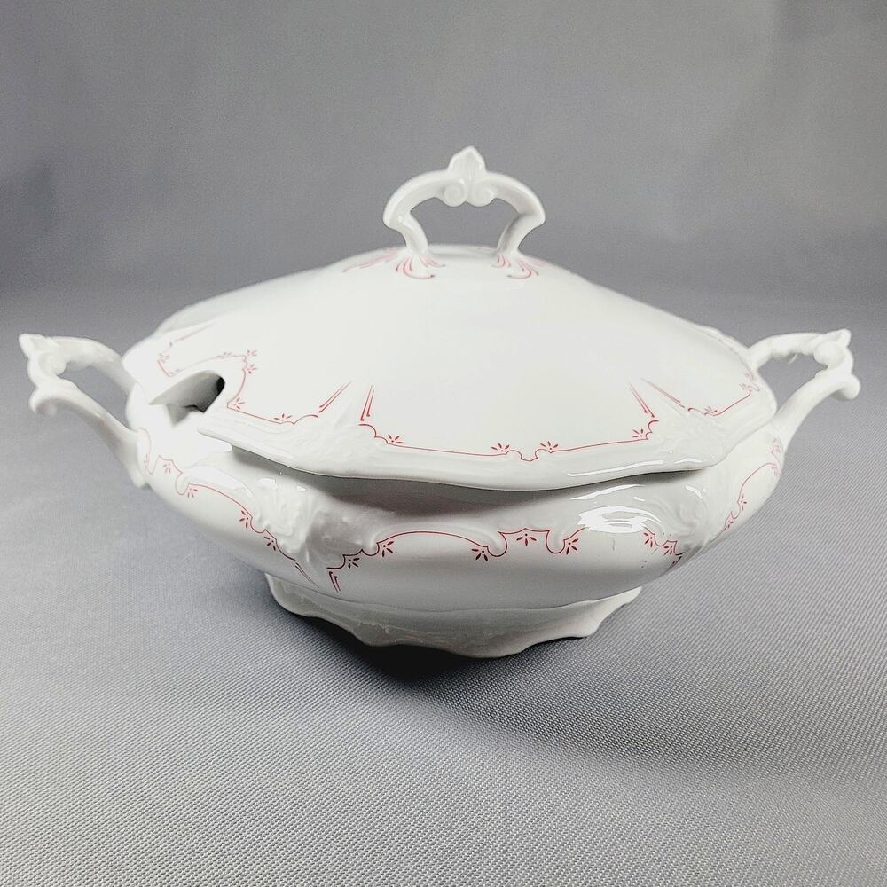 Alt Tirschenreuth Baronesse Marie Rouge Fleur de Lis Red Porcelain Soup Tureen